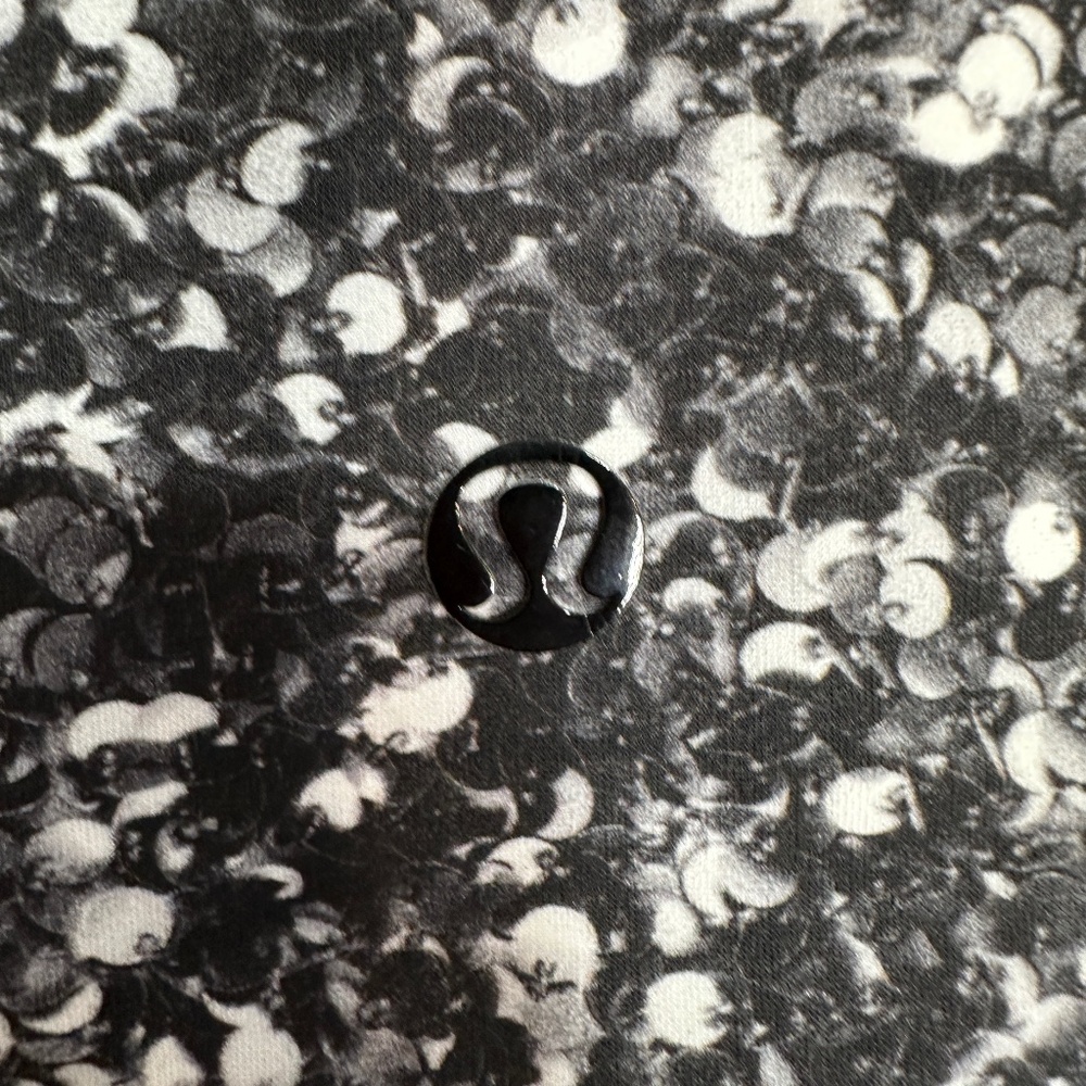 lululemon athletica Black and White Patterned Leggings - Picture 8 of 8